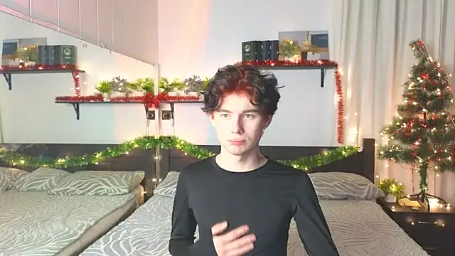 Cute Mike online show from 12.20.25