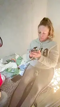 amandatheblondewife online show from 12.16.25