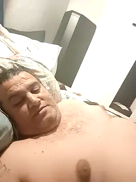 Zsoltzsolti23 online show from 11.26.25