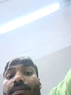 Snapshot of shohrab_hot chatting on 12.13.25 shohrab hot online show from 12.13.25