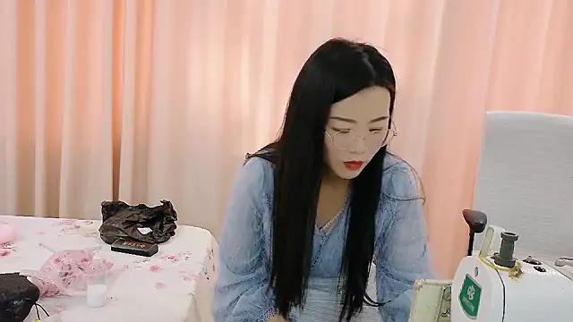 CCOO520 online show from 11.06.25