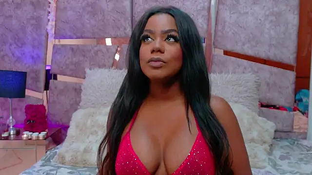 Snapshot of LorraiineJohnson chatting on 10.18.25 LorraiineJohnson online show from 10.18.25