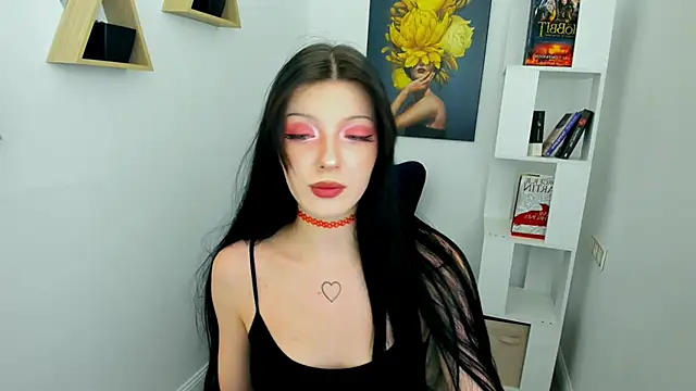 Snapshot of RoxyHopper chatting on 11.12.25 RoxyHopper online show from 11.12.25