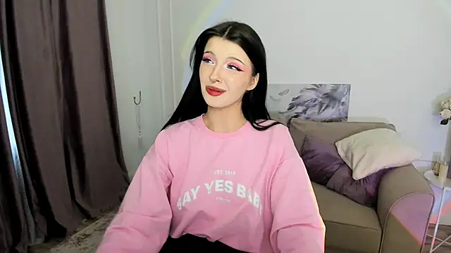 Snapshot of RoxyHopper chatting on 12.02.25 RoxyHopper online show from 12.02.25