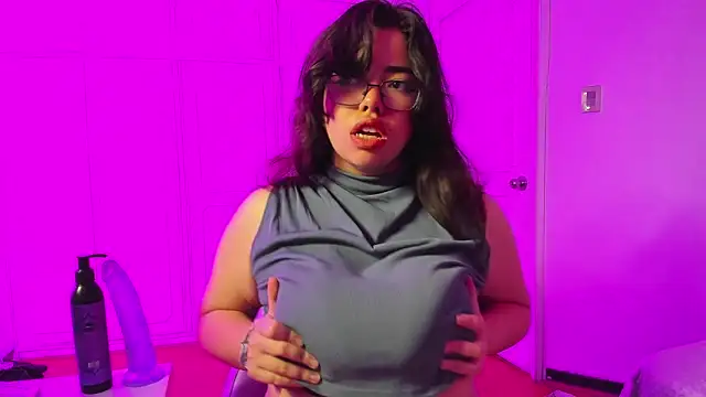 annie rose11 online show from 10.30.25