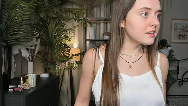 ThelmaJusto online show from 10.26.25