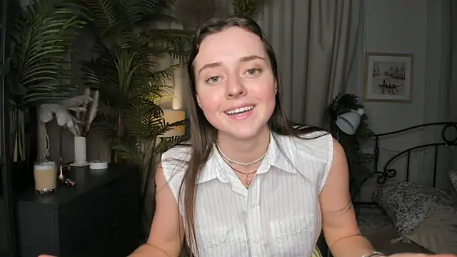 ThelmaJusto online show from 11.02.25