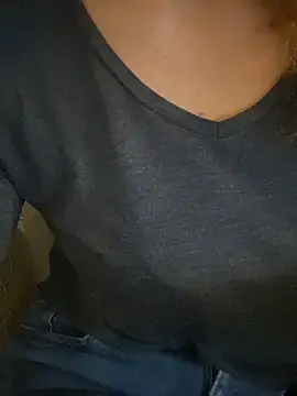 melisss2 online show from 11.24.25