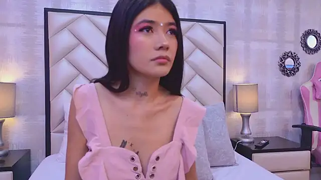 CristalShayy online show from 02.17.26