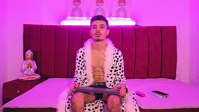 Timothe Evans online show from 10.18.25