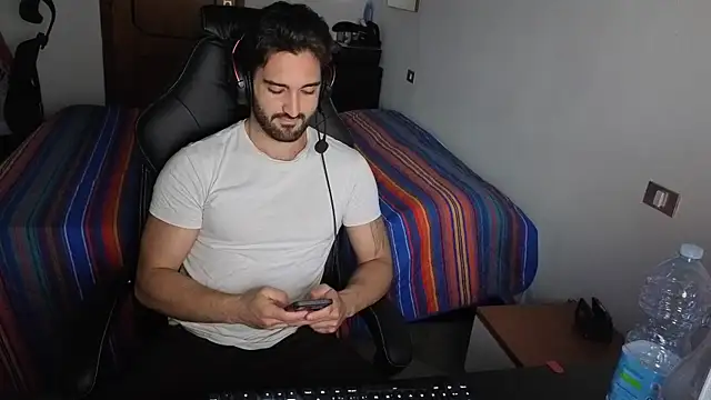 Al3xox02 online show from 04.15.26