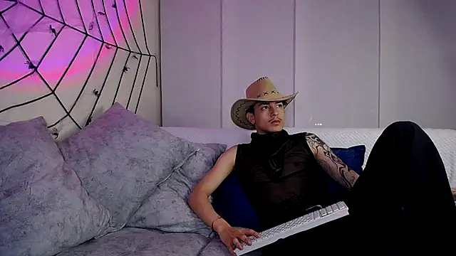  PandoyParker  online show from 10.13.25