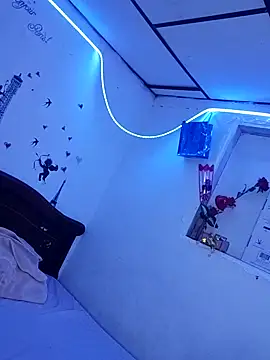 Keila10 online show from 11.02.25