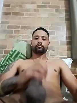 Snapshot of wellpauduro1994 chatting on 12.18.25 wellpauduro1994 online show from 12.18.25