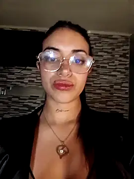 Carla Bennett   online show from 10.11.25