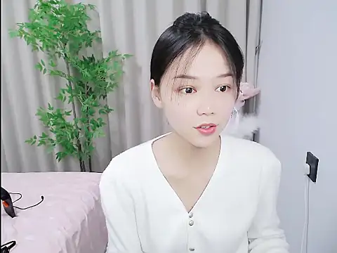 mili0923 online show from 10.19.25