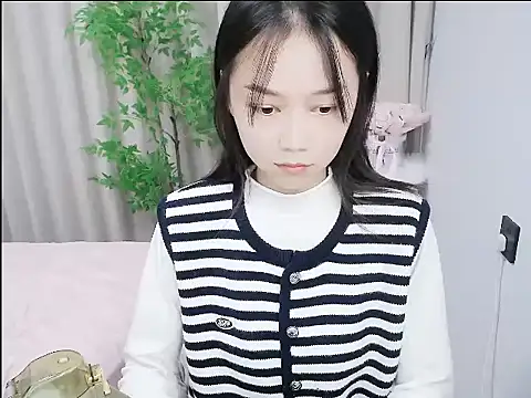 mili0923 online show from 10.23.25