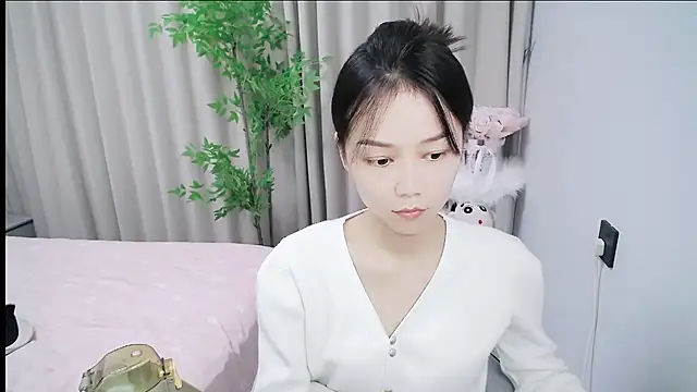 mili0923 online show from 10.29.25