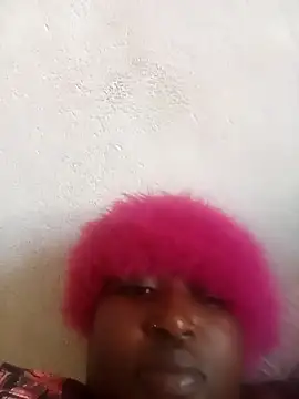 Snapshot of thickBaddiexxxx3 chatting on 10.23.25 thickBaddiexxxx3 online show from 10.23.25
