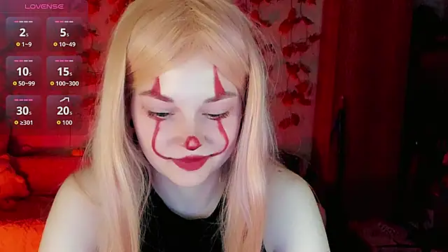 HoneyDazzle online show from 10.18.25