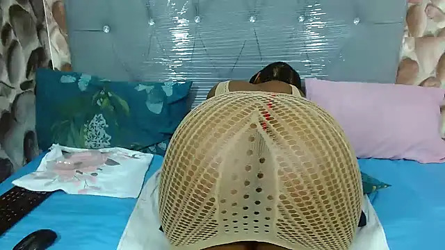 Snapshot of Bigboobsbooty chatting on 02.12.26 Bigboobsbooty online show from 02.12.26