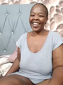 Snapshot of Bigboobsbooty chatting on 02.28.26 Bigboobsbooty online show from 02.28.26