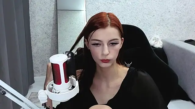 kitti sweett online show from 10.05.25