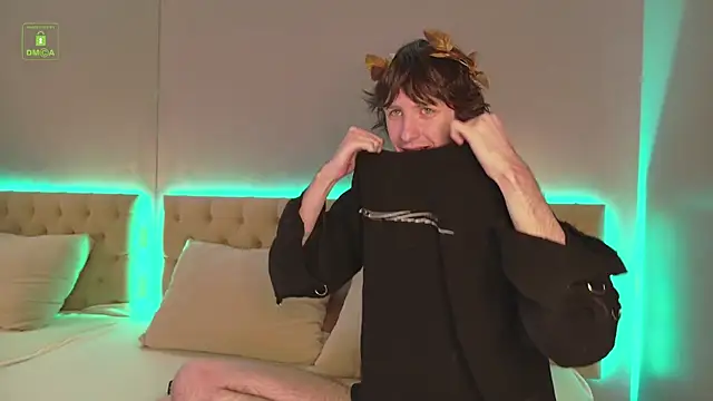 WarrenMontgomery online show from 11.02.25