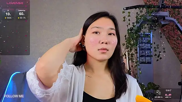 Yoon Mii online show from 10.08.25