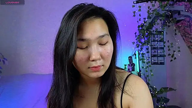 Yoon Mii online show from 10.09.25