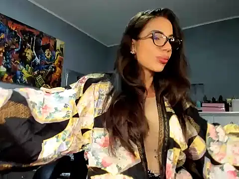 Alesyamuscledollxh online show from 11.09.25