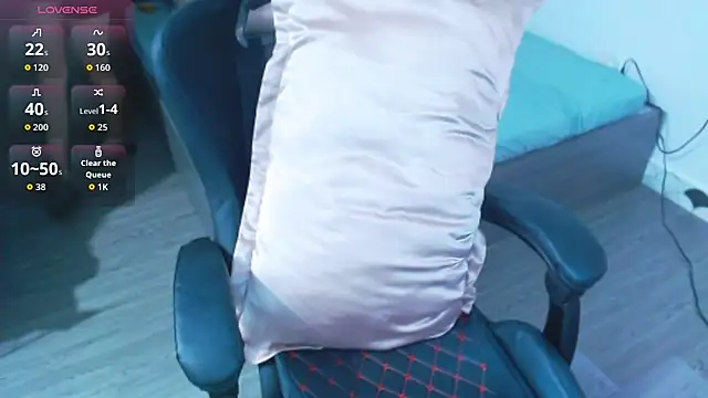 Snapshot of mystica-myst chatting on 03.15.26 mystica-myst online show from 03.15.26