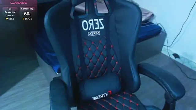 Snapshot of mystica-myst chatting on 04.01.26 mystica-myst online show from 04.01.26