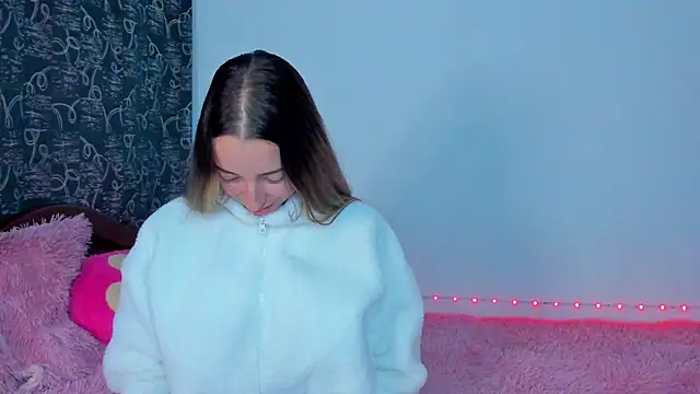 Sophia rouse online show from 10.25.25