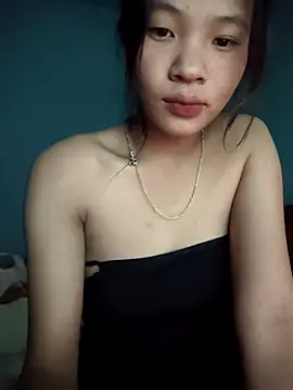 LeyLya online show from 11.15.25