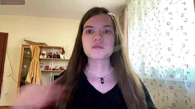 AlmetaBradicich online show from 10.20.25