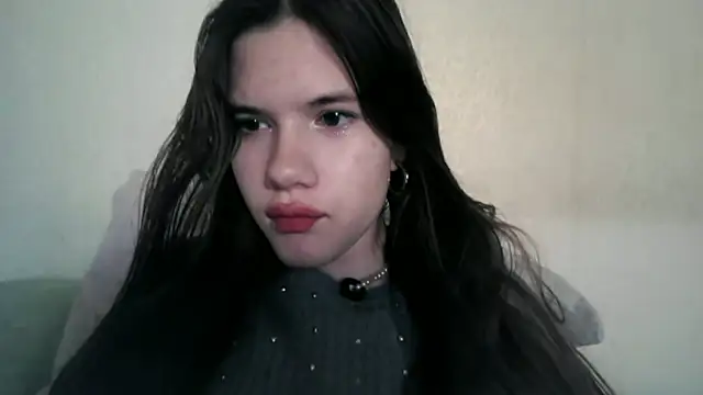 AlmetaBradicich online show from 10.25.25