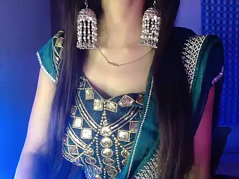 Snapshot of Roiseeee chatting on 03.01.26 Roiseeee online show from 03.01.26