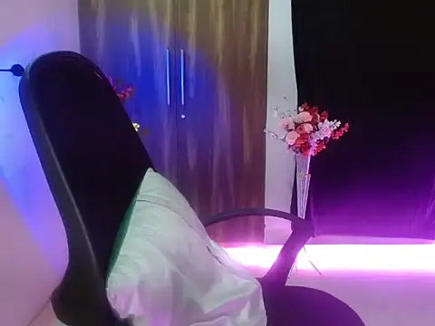 Roiseeee online show from 04.12.26