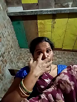 Snapshot of Nm_sanjna chatting on 06.19.26 Nm sanjna online show from 06.19.26