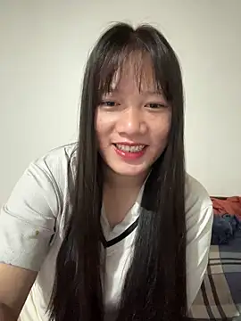 TrangNemo online show from 11.17.25