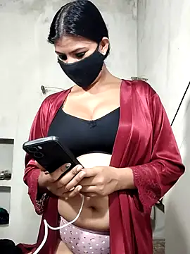 Snapshot of Miya_sistar chatting on 11.21.25 Miya sistar online show from 11.21.25