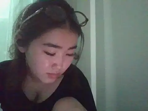 Snapshot of Zorivale chatting on 02.12.26 Zorivale online show from 02.12.26