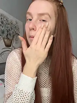 Evarey  online show from 11.24.25