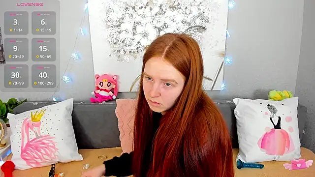 Evarey  online show from 12.20.25