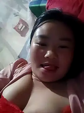 Snapshot of pi-pi-00 chatting on 10.13.25 pi-pi-00 online show from 10.13.25