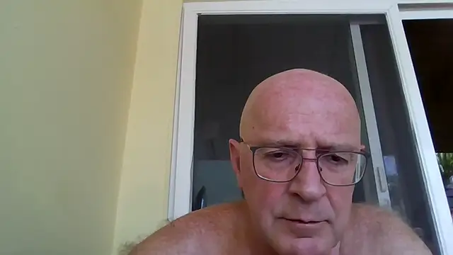 Snapshot of rudy-kralik chatting on 12.22.25 rudy-kralik online show from 12.22.25