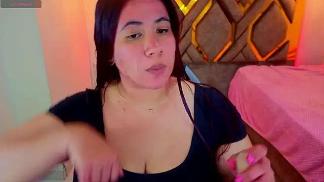 Snapshot of Addyy_02 chatting on 02.26.26 Addyy 02 online show from 02.26.26