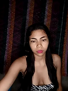 Snapshot of Ammyy_Wood_ chatting on 10.18.25 Ammyy Wood online show from 10.18.25