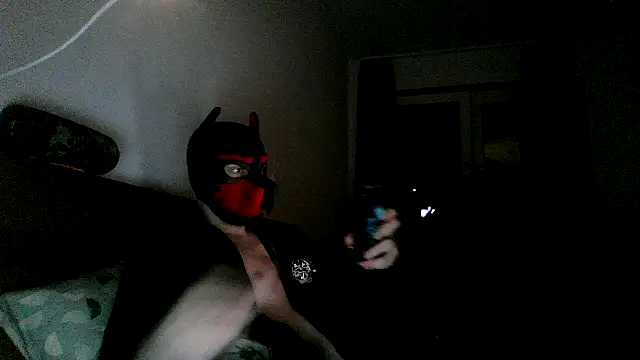 Snapshot of MolleDolle chatting on 11.28.25 MolleDolle online show from 11.28.25